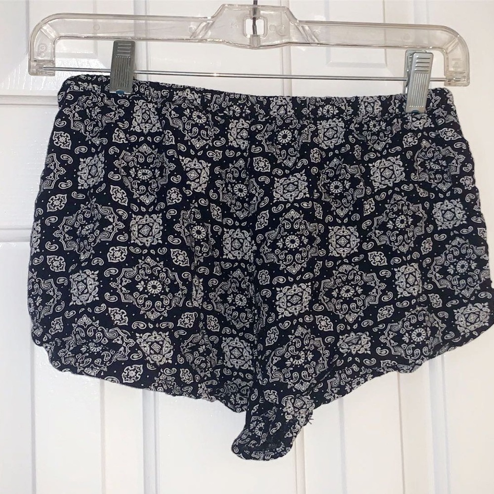 Cute and comfortable flowy shorts